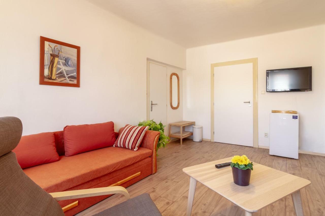Apartmany U Nemocnice Ceske Budejovice Exteriör bild